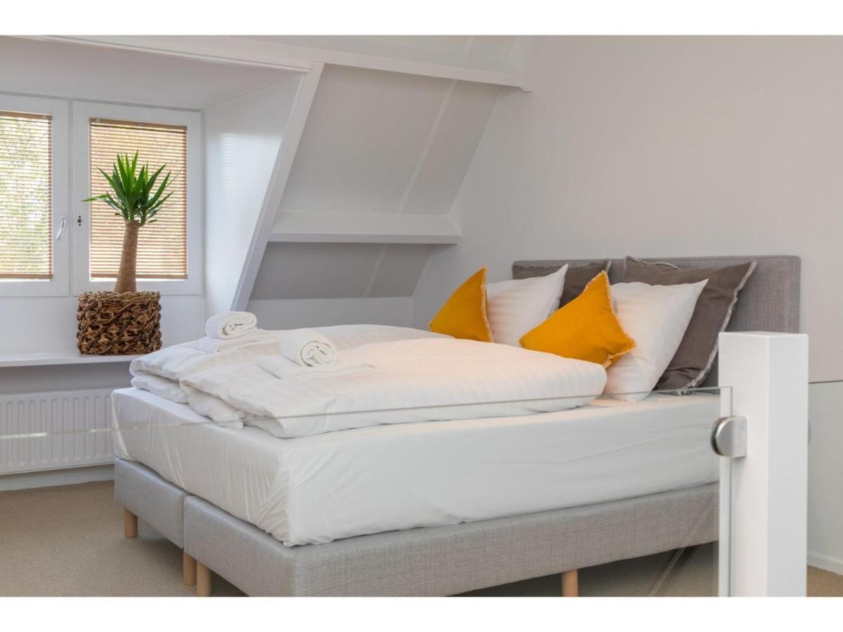 Superb Flat Only 150 Metres From Beach Domburg Bagian luar foto