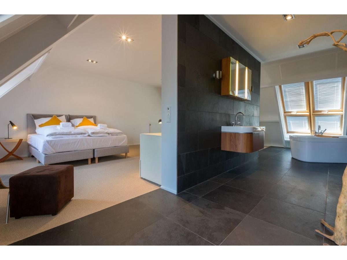 Superb Flat Only 150 Metres From Beach Domburg Bagian luar foto
